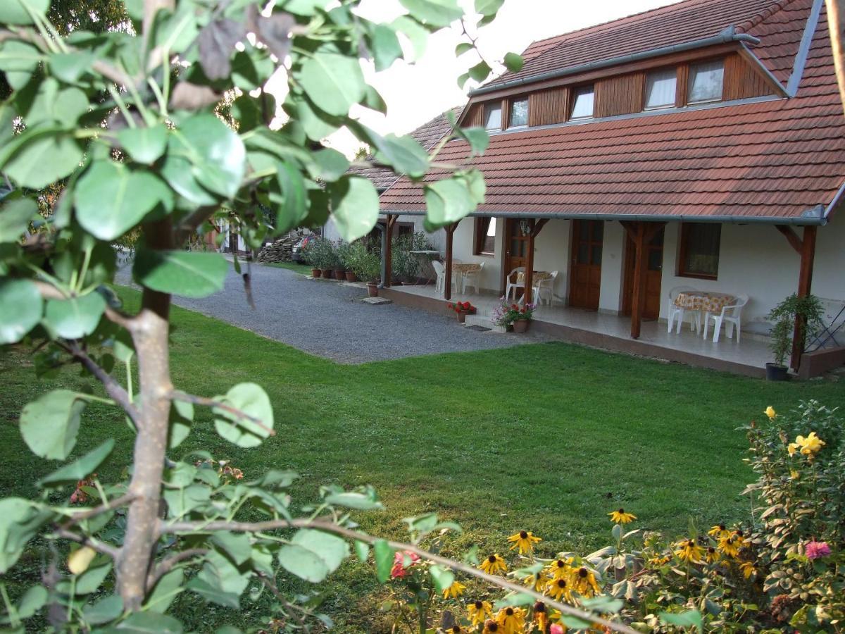 Ibolya Vendégház Kehidakustány Exterior foto
