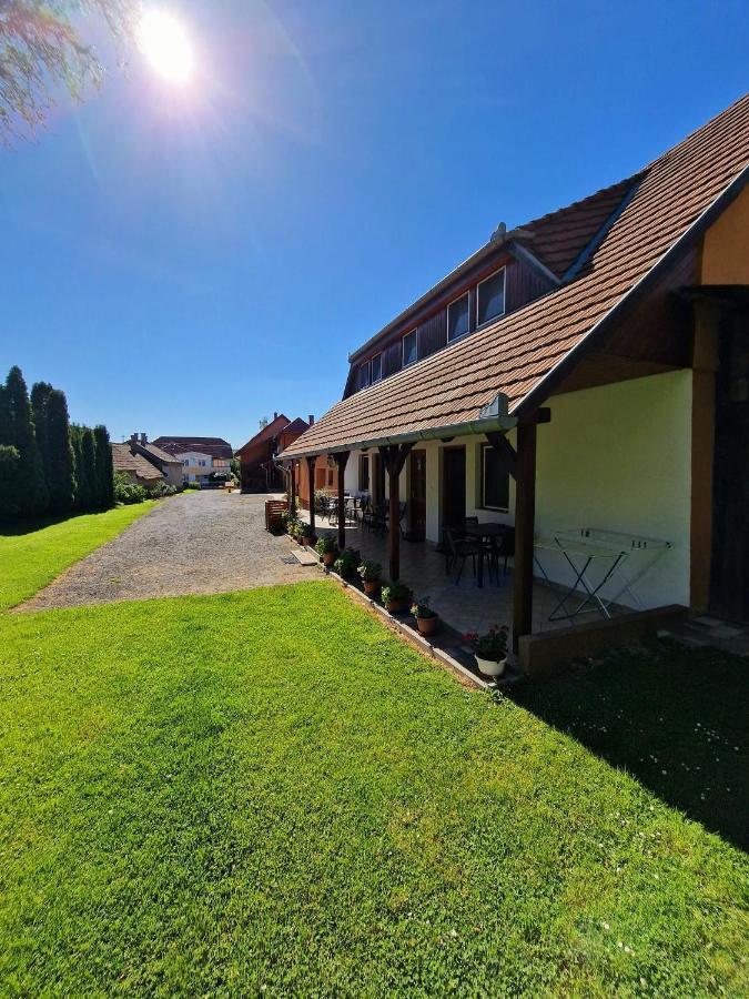 Ibolya Vendégház Kehidakustány Exterior foto